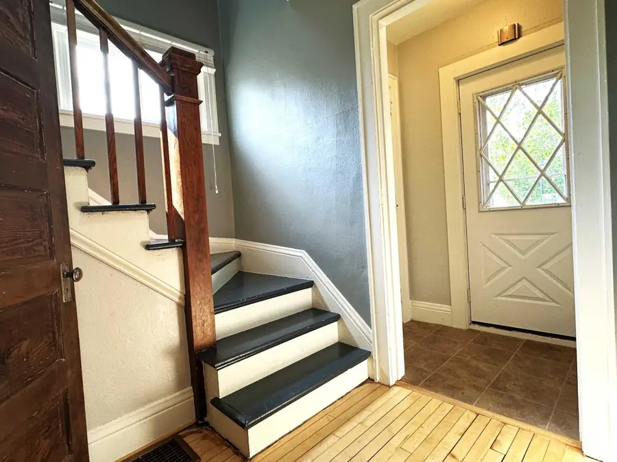 638 E James Street, Ely, MN 55731 - #3