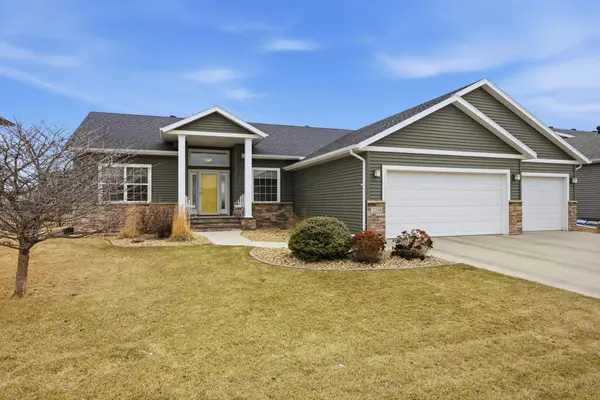 2218 41st Street S, Moorhead, MN 56560