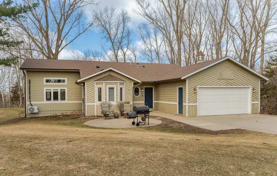 110 6th Lane Ne, Oronoco, MN 55960 - #2