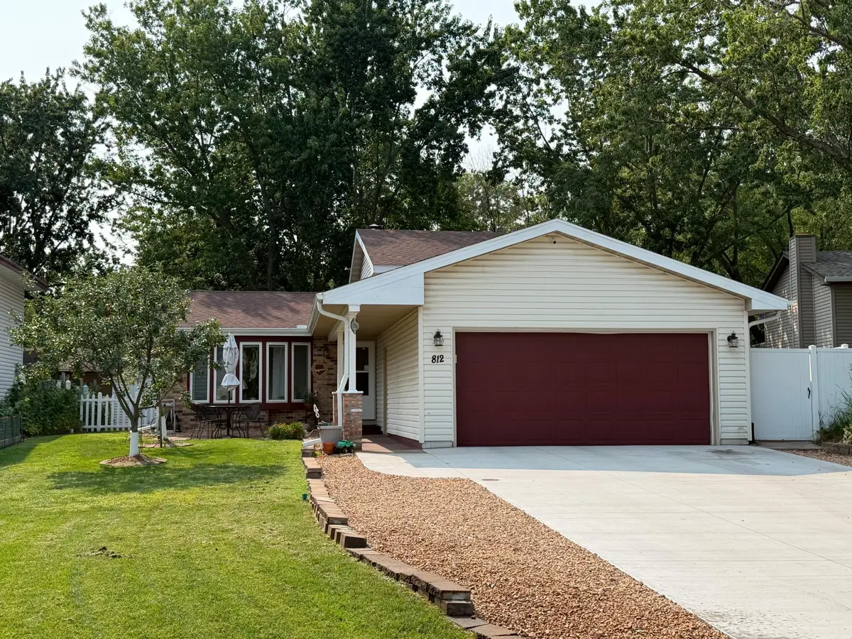 812 123rd Lane Nw, Coon Rapids, MN 55448 - #1
