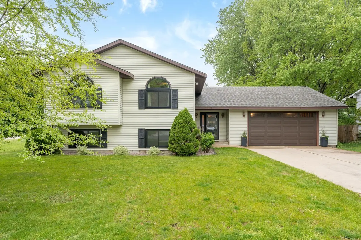 614 W Allyn Street, Janesville, MN 56048 - #1