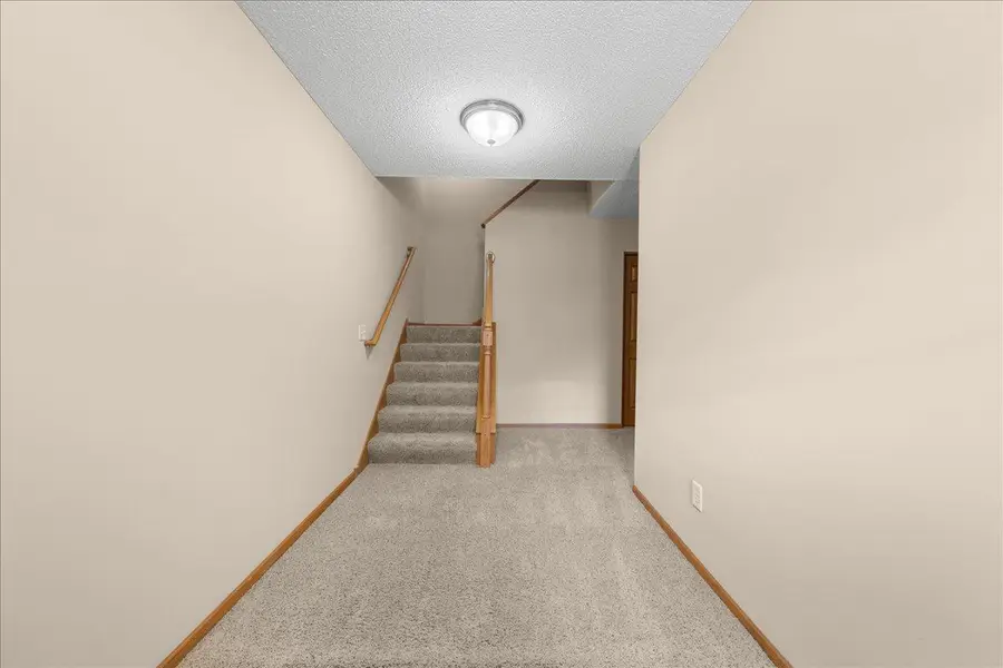 8624 Savanna Oaks #H, Woodbury, MN 55125 - #3