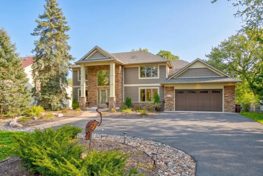 5256 Oxford Street N, Shoreview, MN 55126 - #3