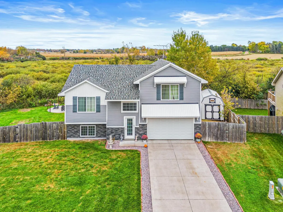 700 Horseshoe Lane, Braham, MN 55006 - #1