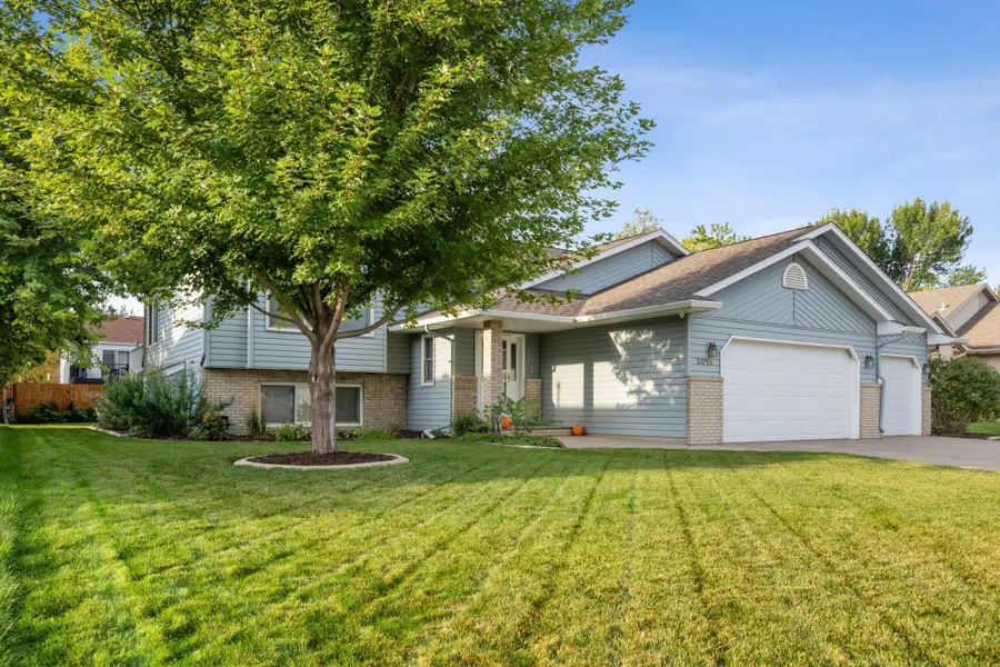 3018 36th Avenue S, Fargo, ND 58104 - #2