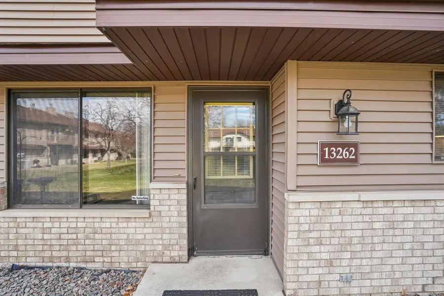 13262 90th Avenue N, Maple Grove, MN 55369 - #2