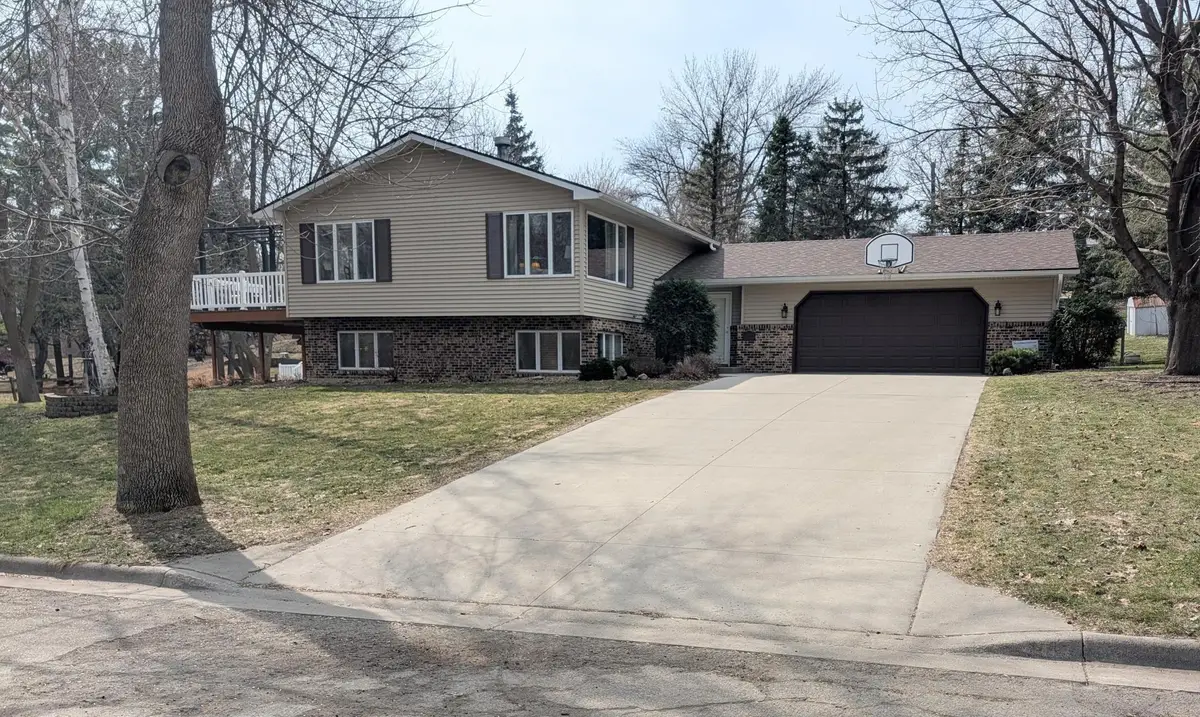 209 S 10th Street, Montevideo, MN 56265 - #1
