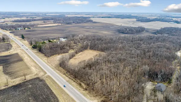 13XX Lonsdale Boulevard E, Northfield, MN 55057