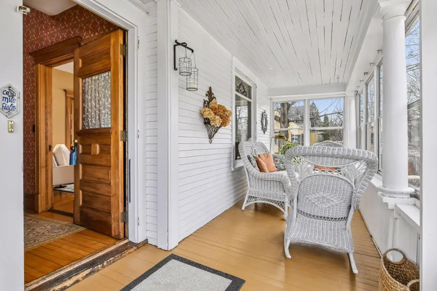 221 11th Avenue N, Hopkins, MN 55343 - #3