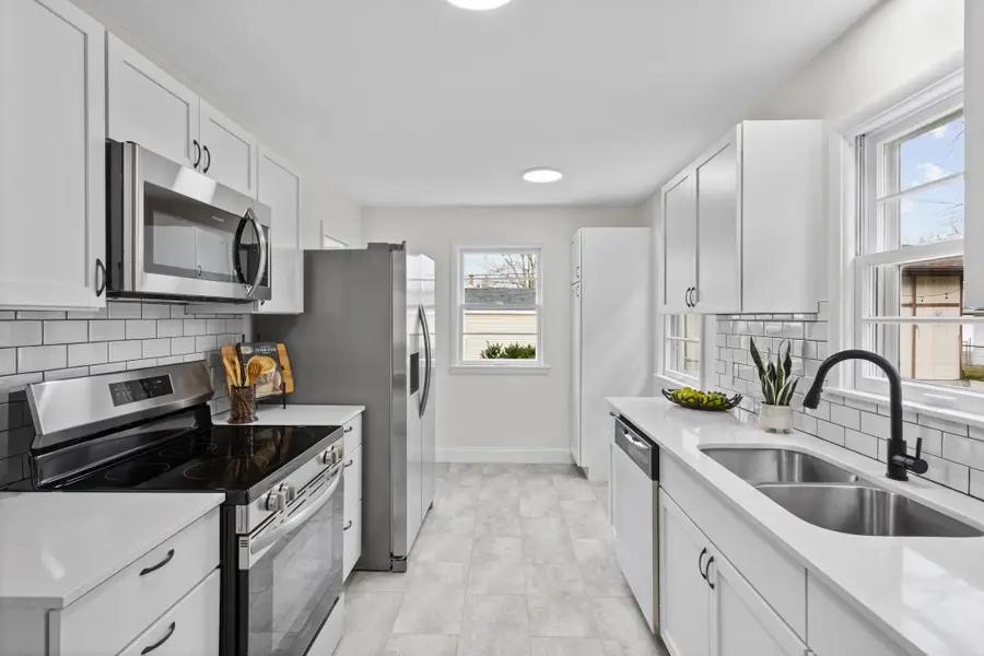 943 Scheffer Avenue, Saint Paul, MN 55102 - #3