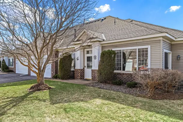 5787 Prairie Ridge Drive #123, Shoreview, MN 55126