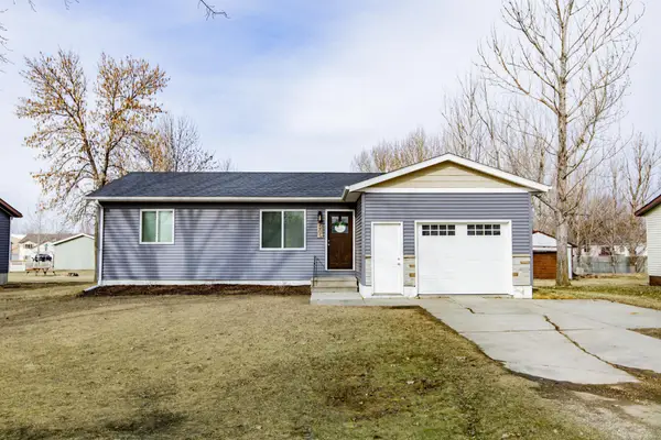505 4th Street E, Horace, ND 58047