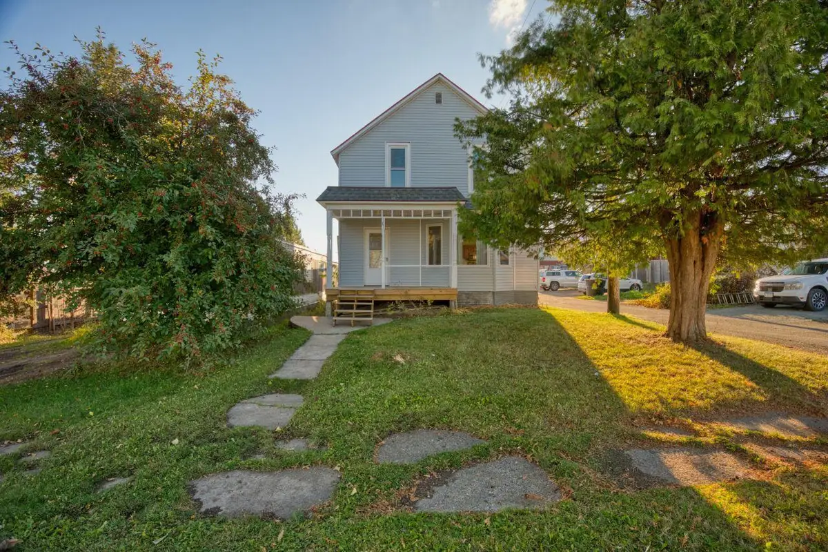 101 E Minnesota Avenue, Gilbert, MN 55741 - #1