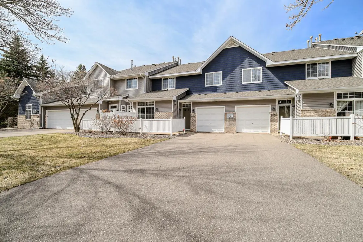 8372 Kimball Drive, Eden Prairie, MN 55347 - #1
