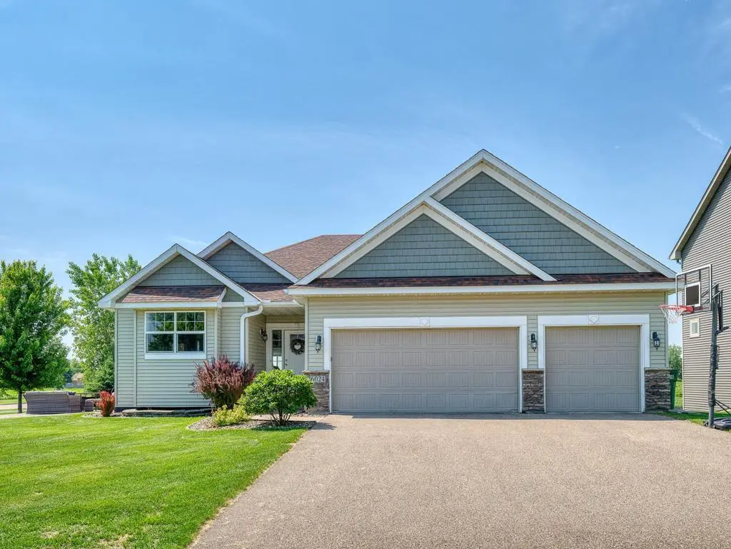 6024 158th Street W, Apple Valley, MN 55124 - #1