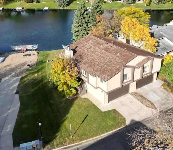 35 Fremont Drive S, Fargo, ND 58103