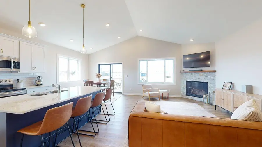 2018 Douglas Trail Drive Se, Pine Island, MN 55963 - #2