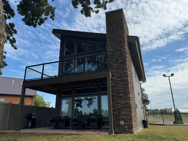 445 Lake Avenue #101, Fairmont, MN 56031