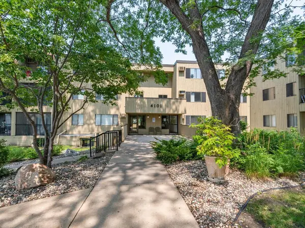 4101 Parklawn Avenue #130, Edina, MN 55435