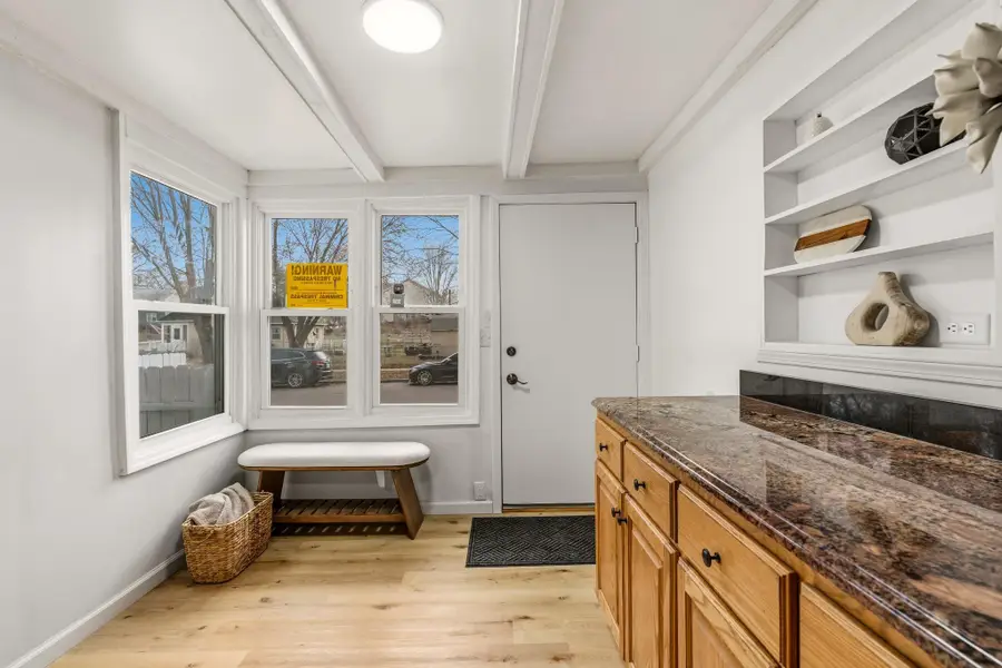 558 Osceola Avenue S, Saint Paul, MN 55102 - #3