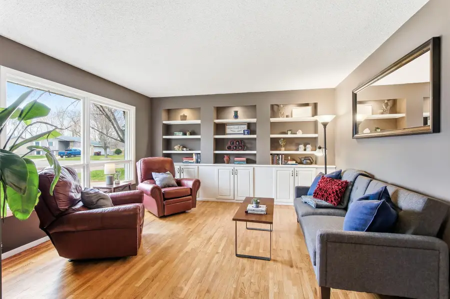 7301 Illies Avenue S, Cottage Grove, MN 55016 - #3