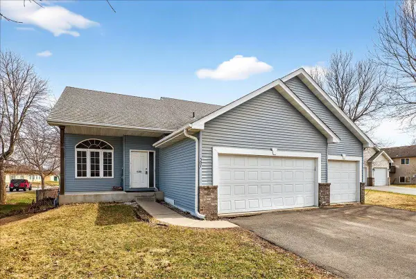307 9th Street, Farmington, MN 55024