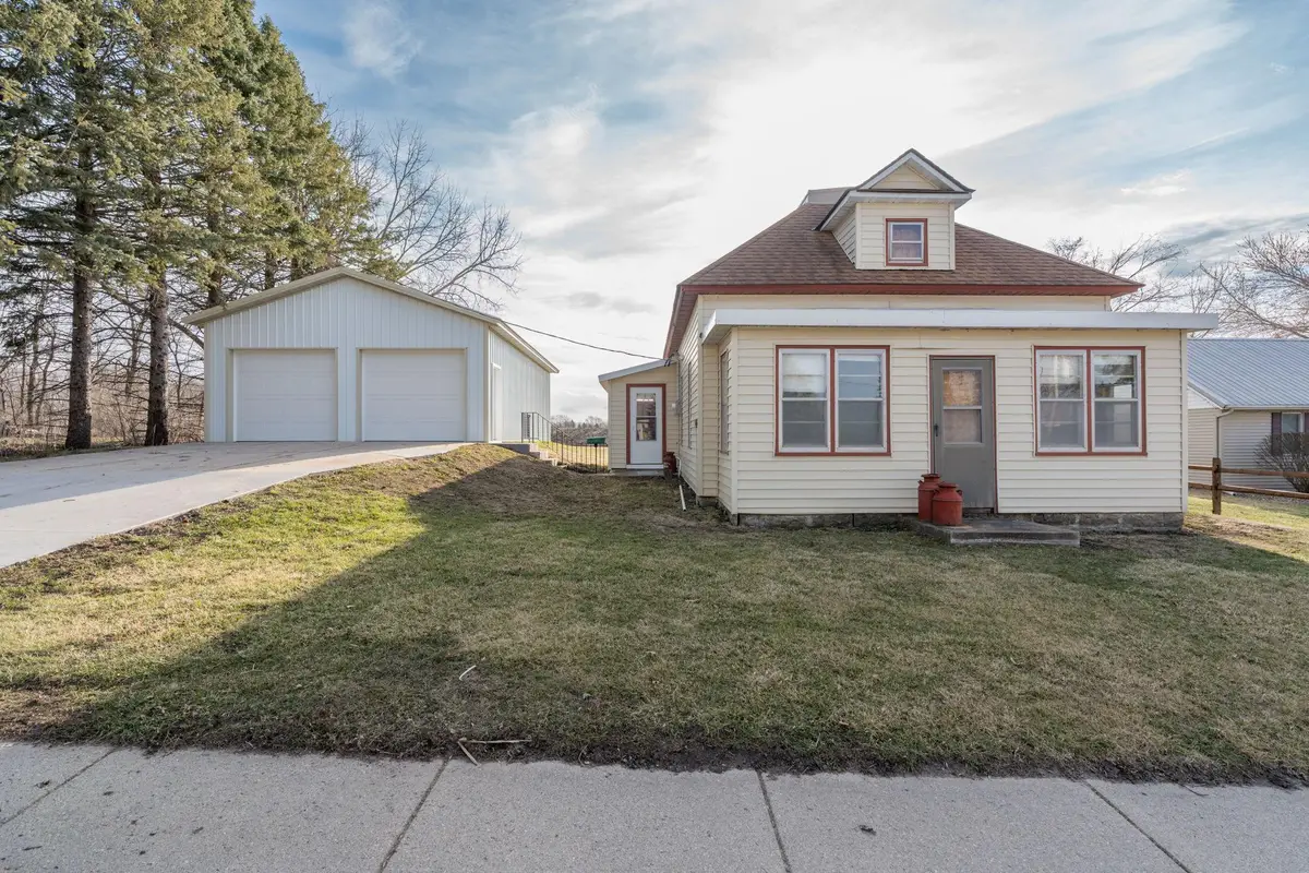 397 S Kilkenny Road, Kilkenny, MN 56052 - #1