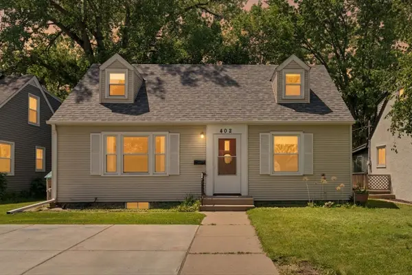 402 Jefferson Avenue S, Hopkins, MN 55343