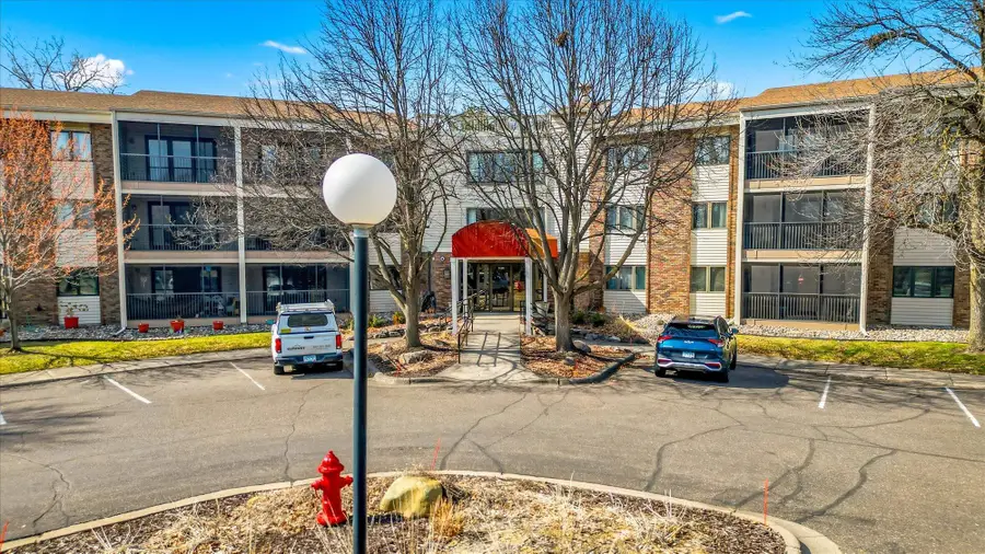 3150 Glen Oaks Avenue #105A, White Bear Lake, MN 55110 - #2