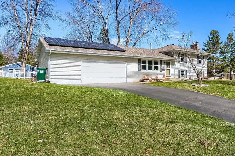 8605 Poplar Bridge Curve, Bloomington, MN 55437 - #2