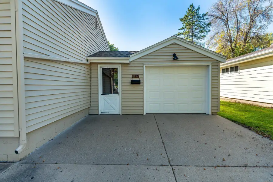 410 E Saint Charles Avenue, Fergus Falls, MN 56537 - #3