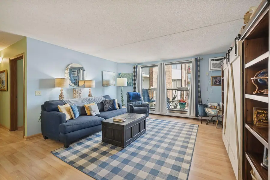 2601 Kenzie Terrace #330, Saint Anthony, MN 55418 - #2