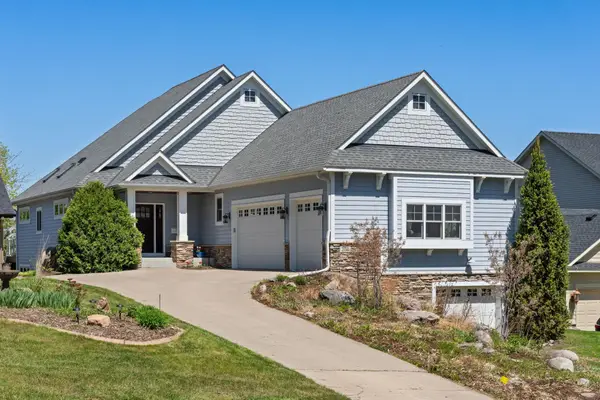 208 E Lake Street, Waconia, MN 55387