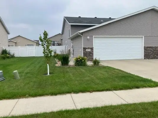 4871 51 Avenue S, Fargo, ND 58104 - #2
