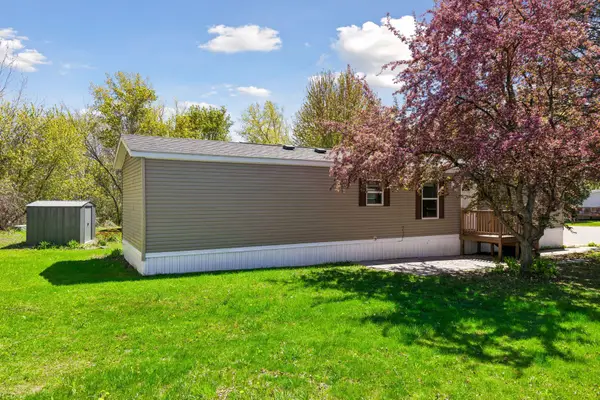 175 Highview Circle, Watertown, MN 55388