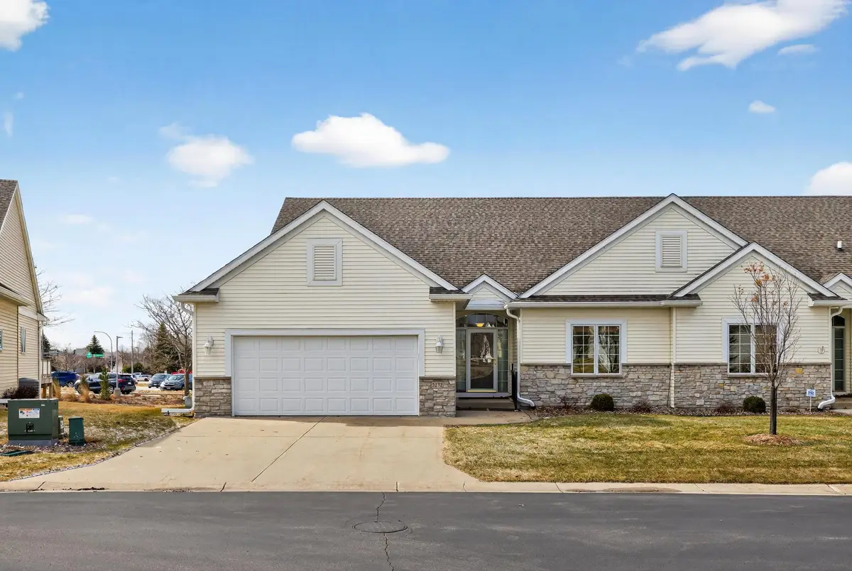 2272 Coral Court Ne, Rochester, MN 55906 - #1