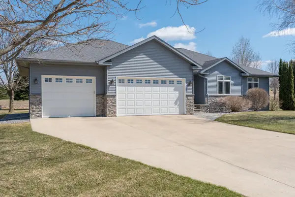125 Kenna Drive, Le Sueur, MN 56058