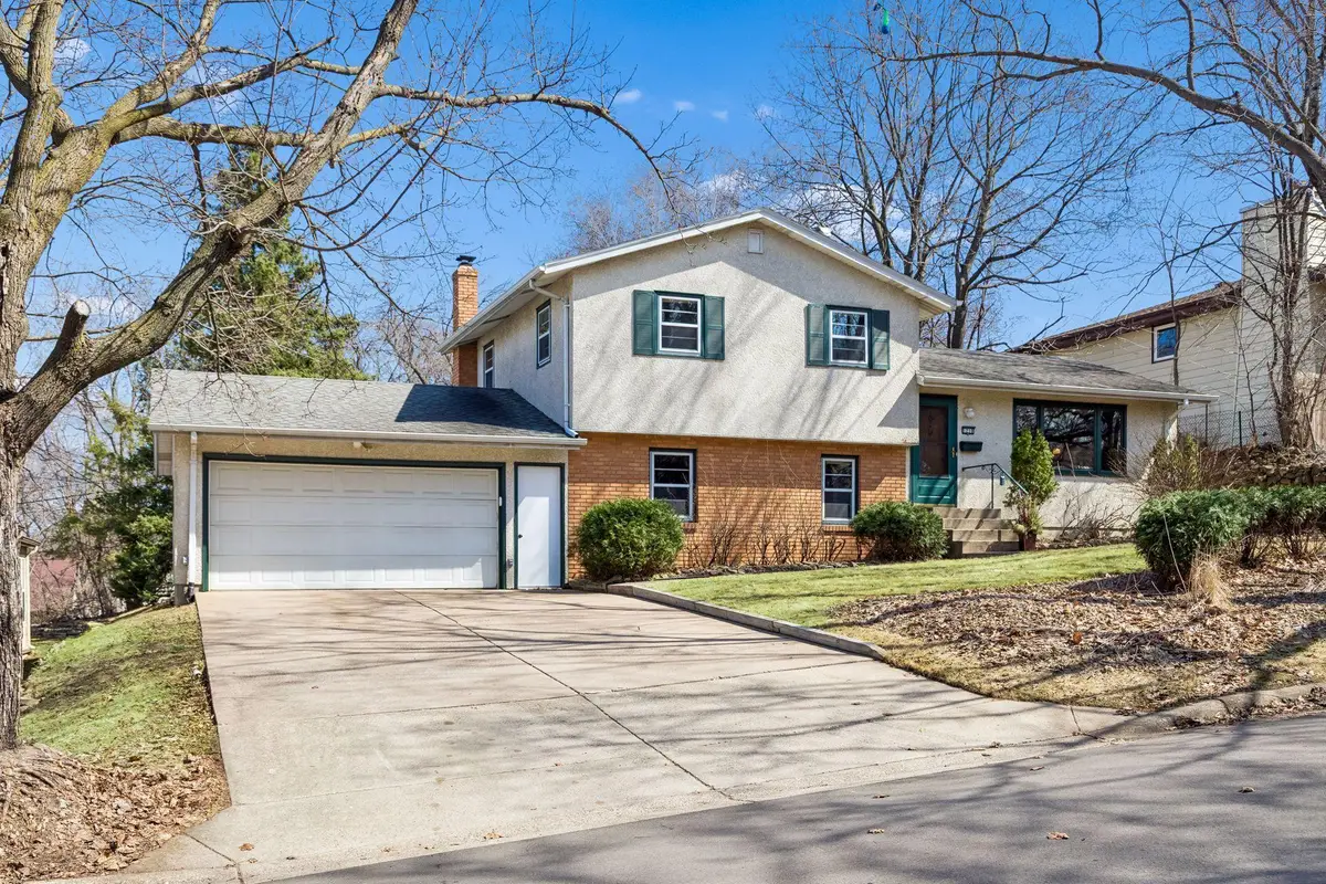 1210 Ottawa Avenue, West Saint Paul, MN 55118 - #1