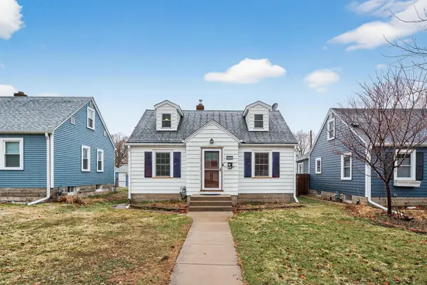 3334 Pierce Street Ne, Minneapolis, MN 55418