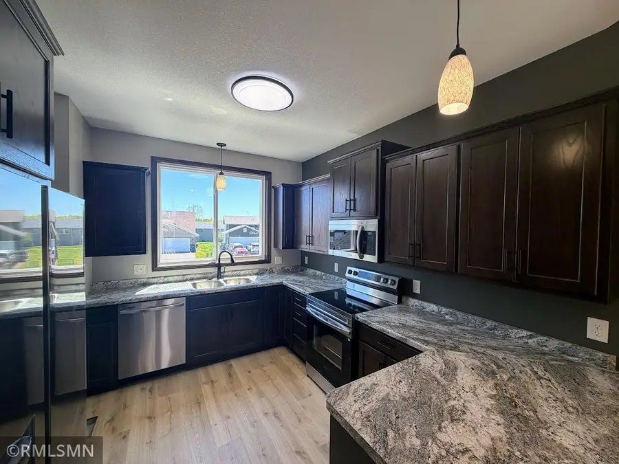 1661 Park View Lane Ne, Sauk Rapids, MN 56379 - #2