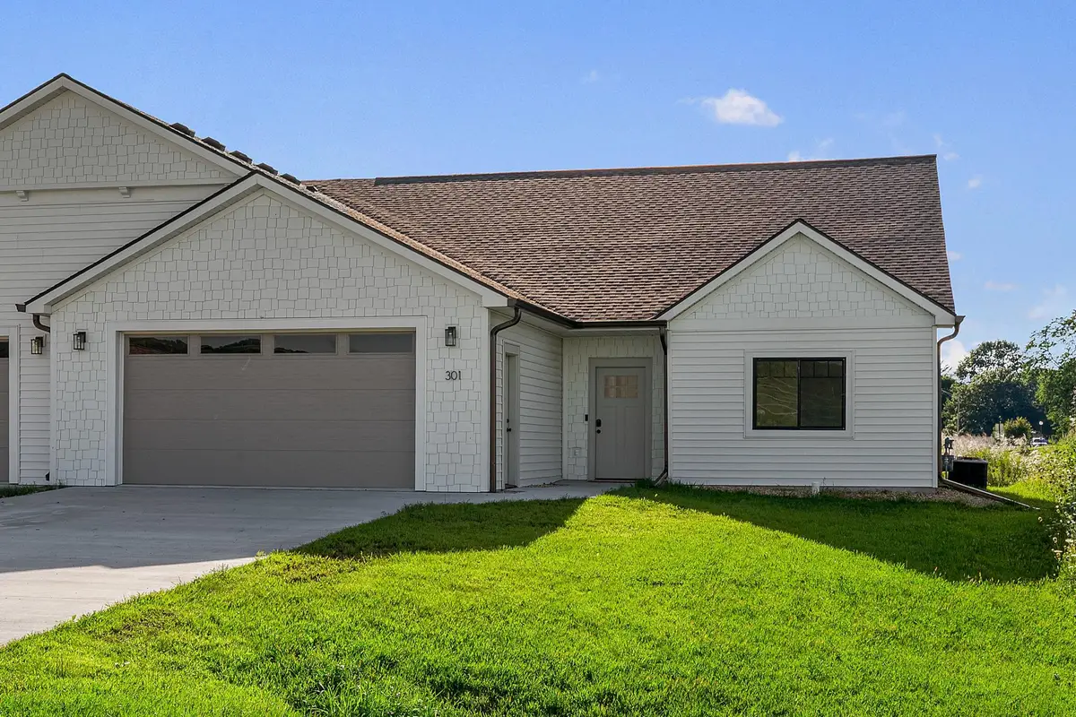 301 Stoddard Street S, Houston, MN 55943 - #1
