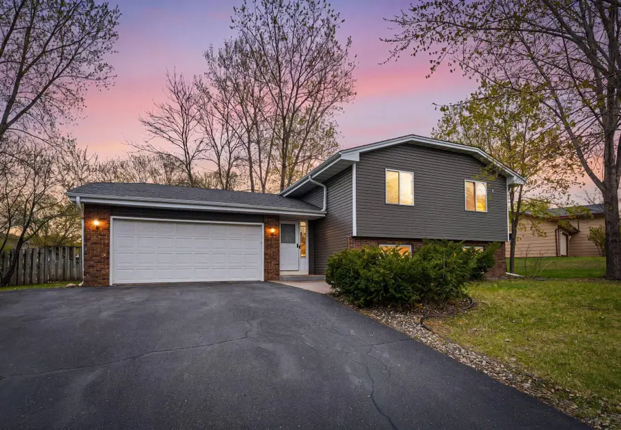 16800 Glencoe Avenue, Lakeville, MN 55044 - #2