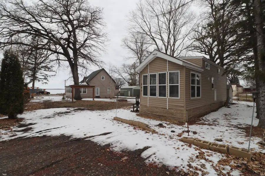 807 E Lake Street, Osakis, MN 56360 - #3