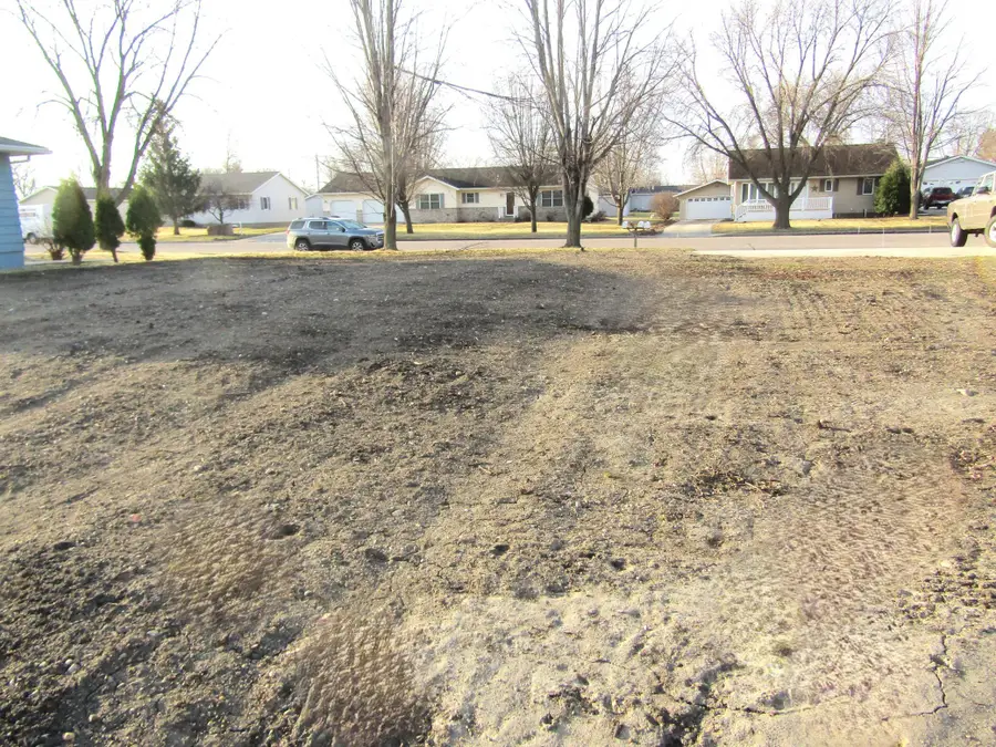 1560 9th Avenue, Granite Falls, MN 56241 - #3