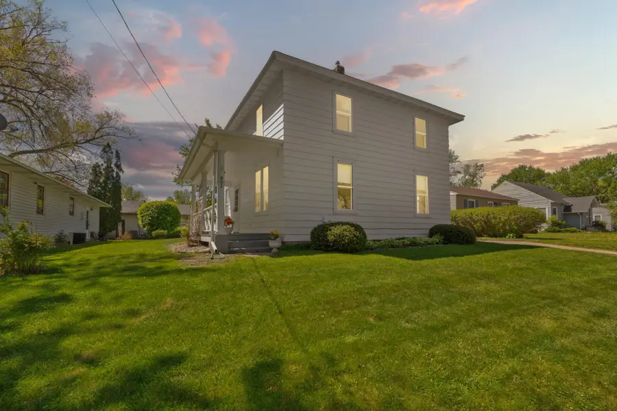 807 2nd Street Sw, Faribault, MN 55021 - #3