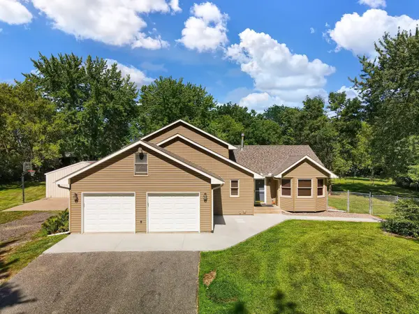 28115 Nathan Lane, Lindstrom, MN 55045