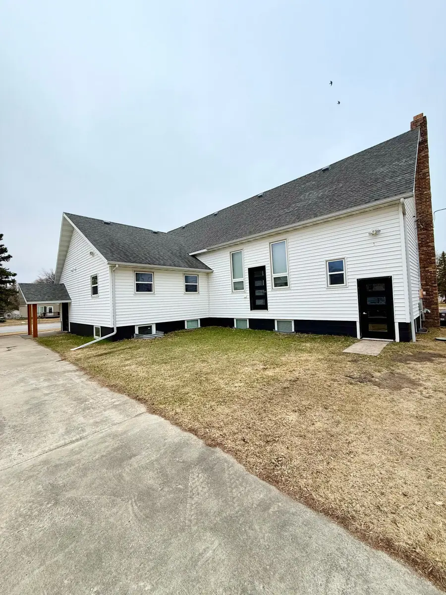 504 Main Street S, Karlstad, MN 56732 - #3