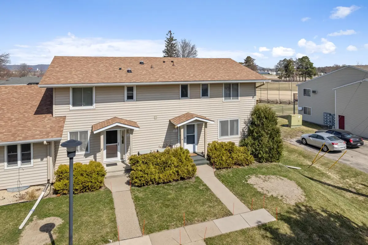 1426 Mcnally Drive #I, Winona, MN 55987 - #1