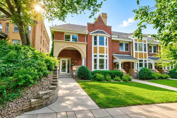 552 Summit Avenue, Saint Paul, MN 55102