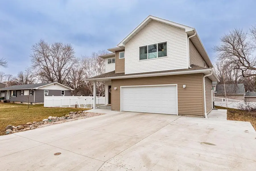 296 Dakota Avenue, Horace, ND 58047 - #3